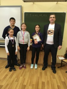 В праздничные дни (с 22 по 25 февраля) в третьей гимназии прошел полуфинал чемпионата г.Уфы по классическим шахматам
